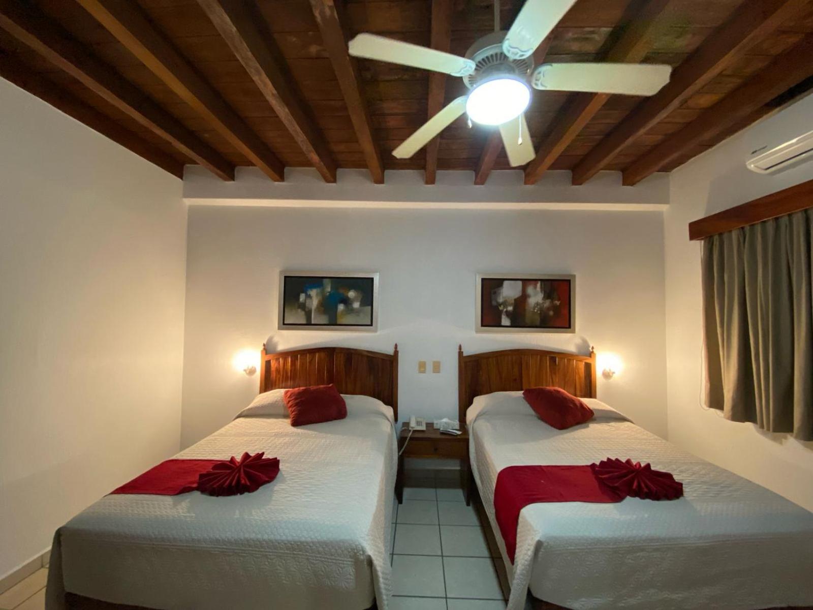 Hotel Boutique La Pergola Manzanillo Exterior foto